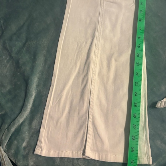 NWT Tinseltown white flare leg jeans. Size 13/31. 2 buttons. - Picture 8 of 8